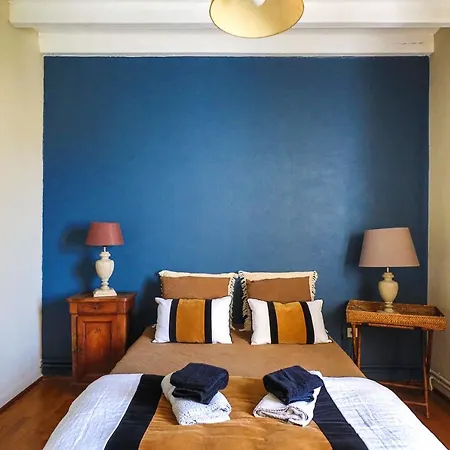 Les Maisons Des Houssats A Holiday home Trensacq